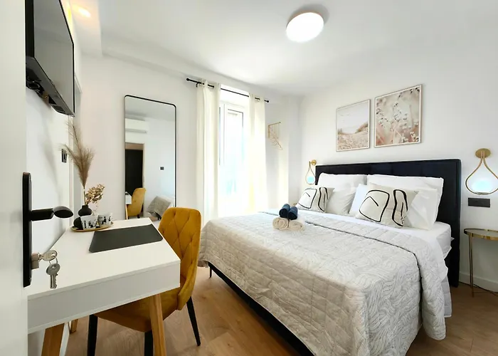 Studio & Rooms Fjok Split