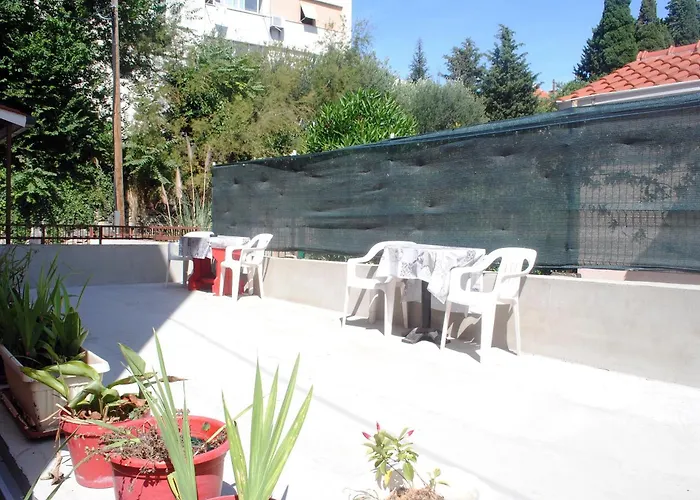 Fantastic Apartment Split