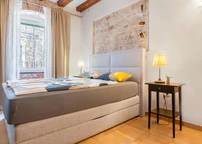 Centrum Topaz Apartmani Split