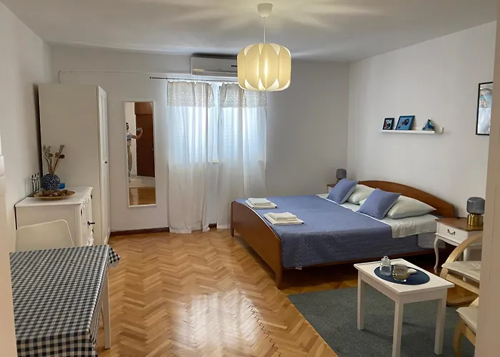 Beautiful Cozy Apartment Jug In Nice Neighbourhood. Split