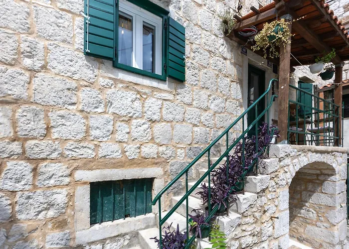 Kruna Apartments Est 2024 Split