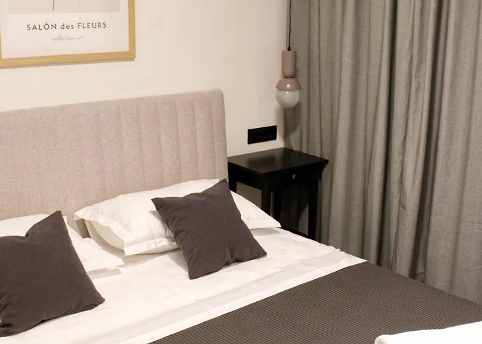 Pamar Downtown Apartments Split