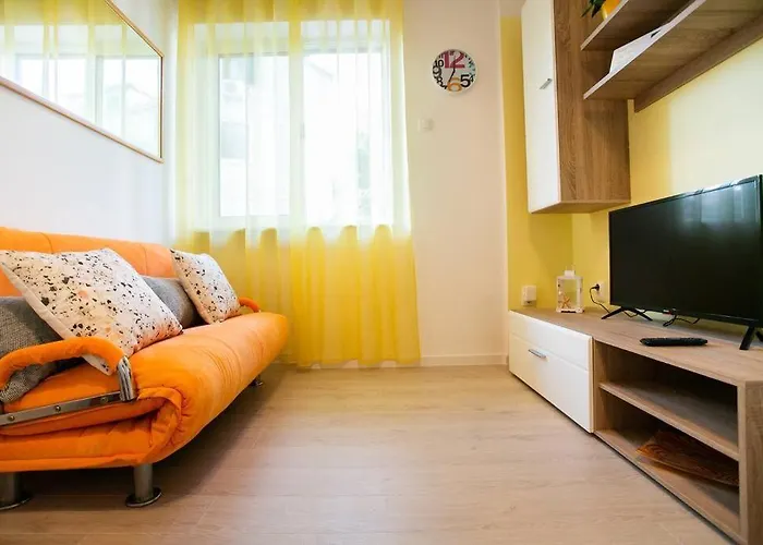 Apartment David, 2Mins From Town Centre Split