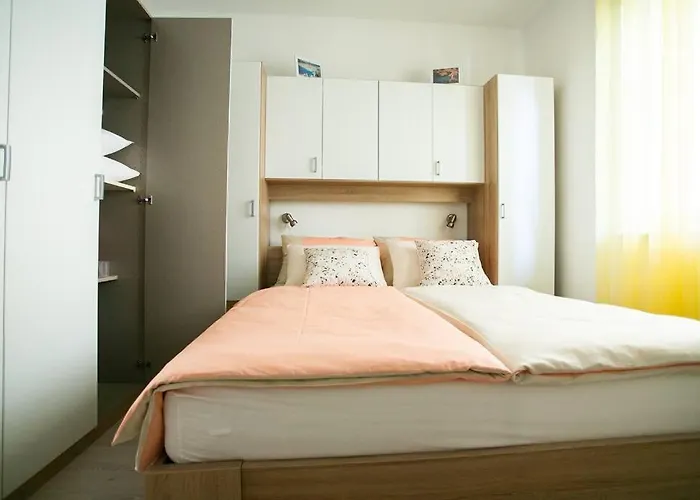 Apartment David, 2Mins From Town Centre Split