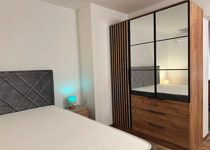 Apartment Marta - Free Parking! Split