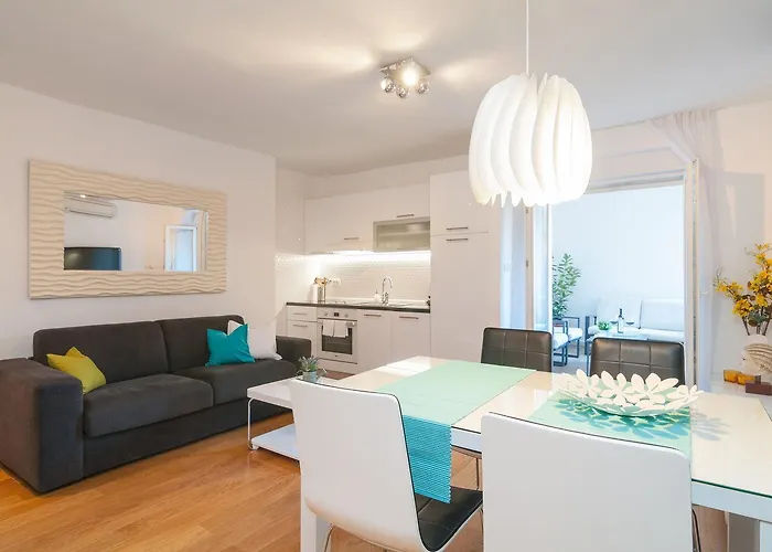 Apartment Akvarel Split