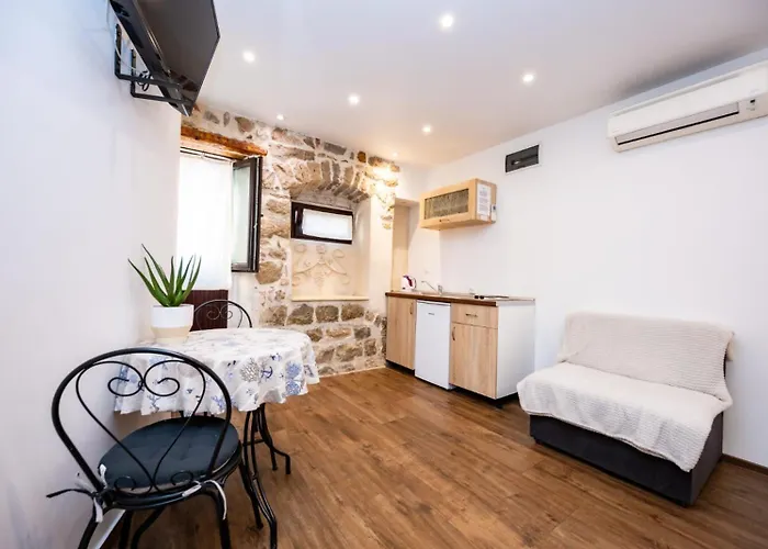 New Rustic Apartments Tonko Split