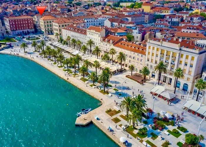 Riva Waterfront Apartments Split