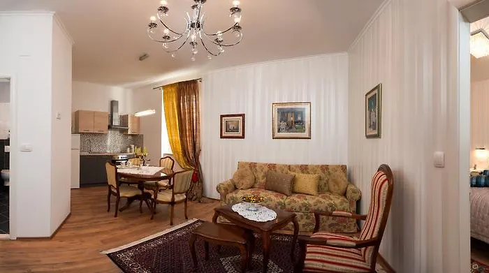 Apartments Tonis Split