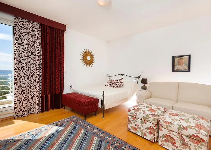 Apartment Oliva Allegra Split