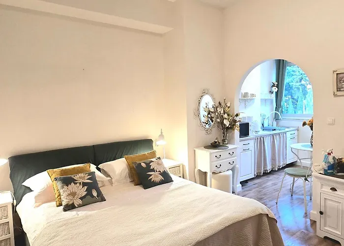 Apartments Suzy Split
