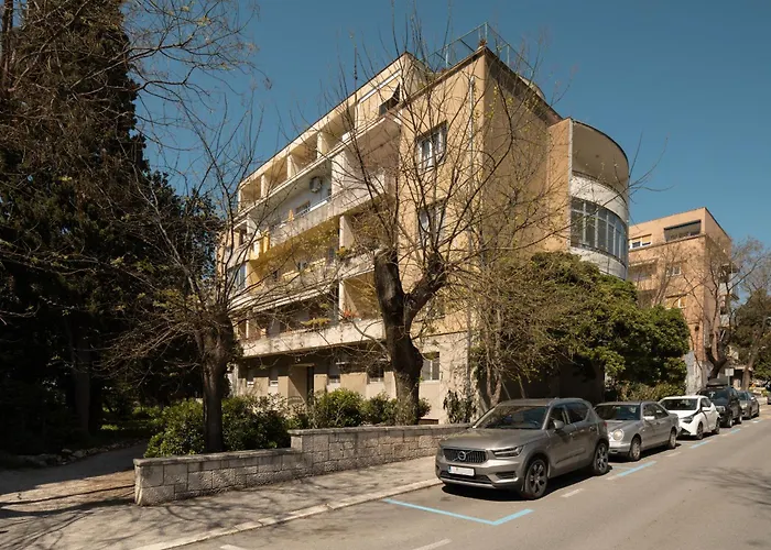 Luxury Apartment Bellux Stay For 5, Split Old Town And Bacvice Sandy Beach