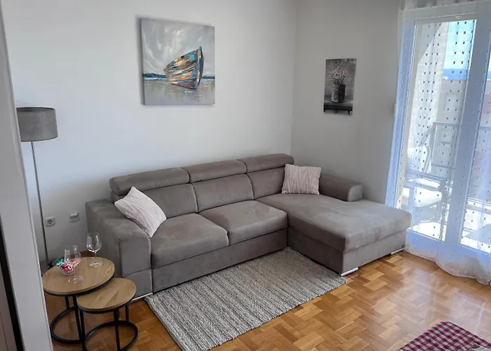 Two Bedroom Apartment Smile With Spacious Terrace And Secure Private Garage Split