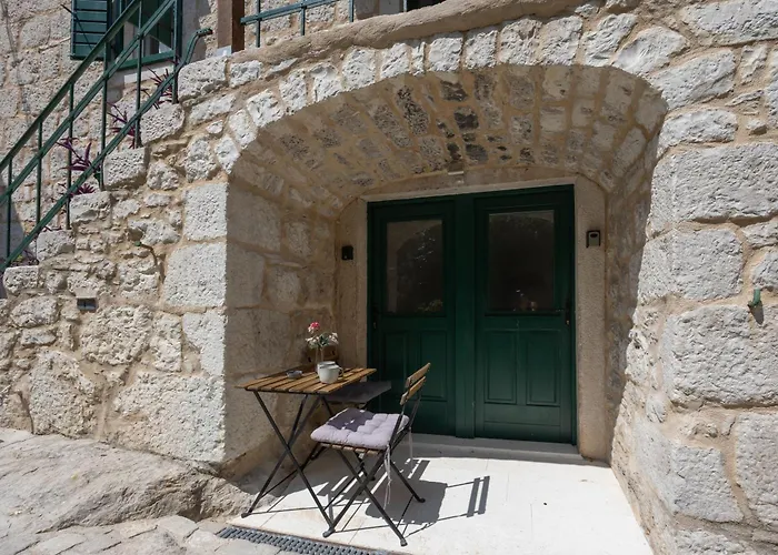 Kruna Apartments Est 2024 Split
