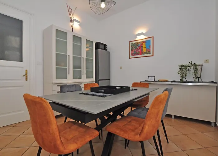 Apartment Moel Split