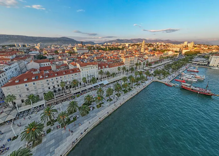 Split Oasis Studio Apartments