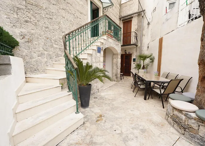 Iron Gates Apartments Split