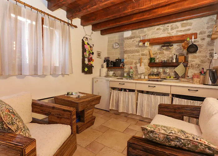 Apartments Salvezani Split