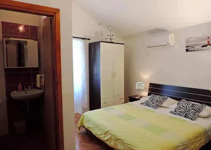 Apartments Lana Split
