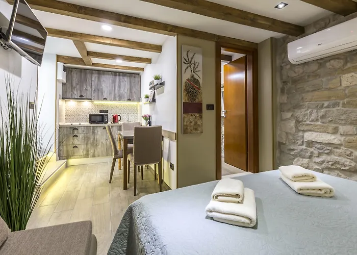 Reval Luxury Stone House Apartments**** Split