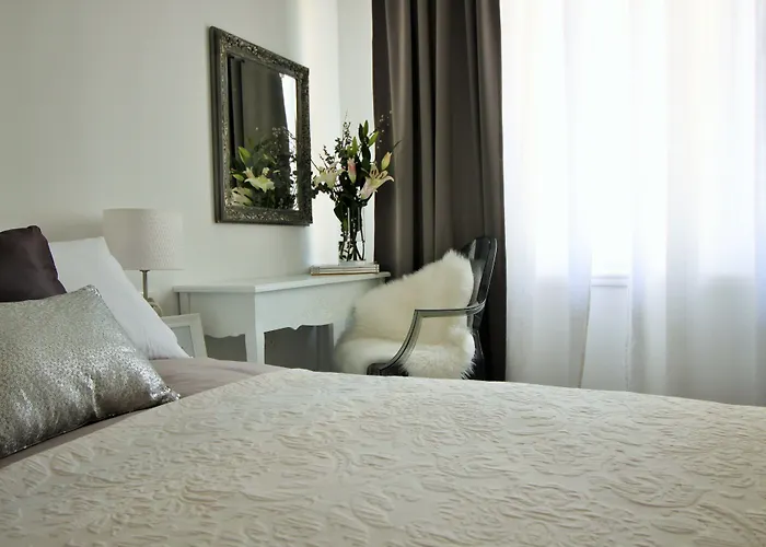 Split centre VIVERE apartment