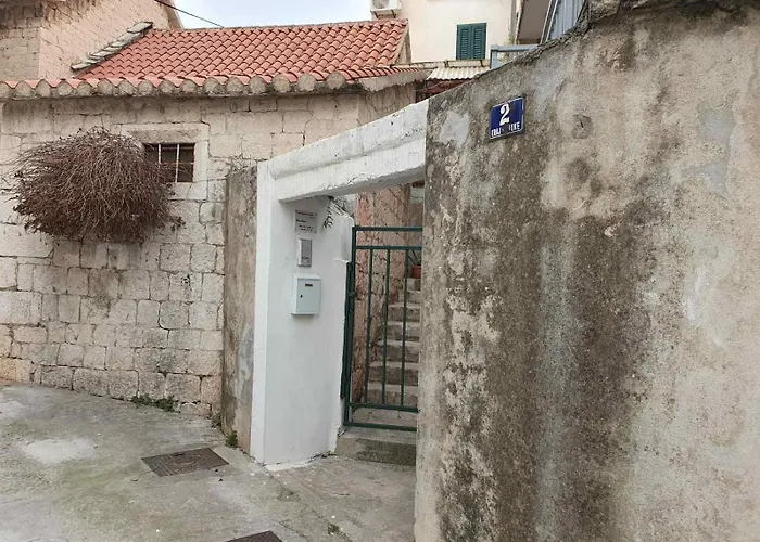 Bruno Split Centre Apartment&Room