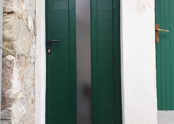 Bruno Split Centre Apartment&Room