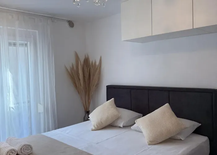 Apartments Spiro Split