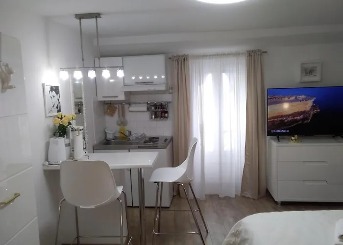 Private Apartments In Diocletians Palace Split
