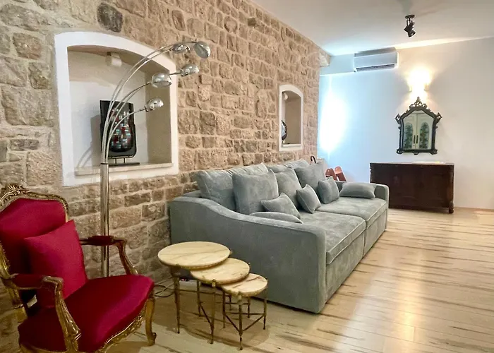 Apartment Papalic Palace Split