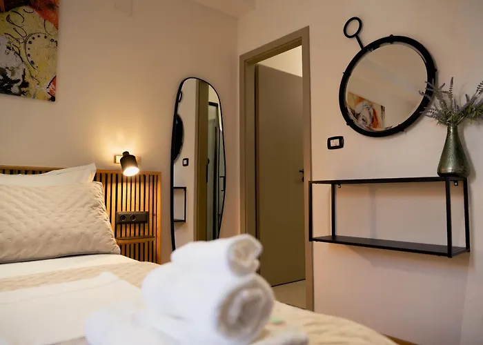 Hygge Rooms Split