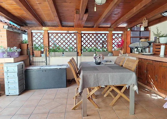 Apartments And Rooms Villa Lina Split