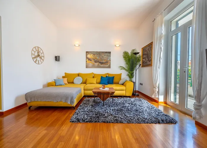 White House Luxury Suite - Split Center, Near Beach & Parking