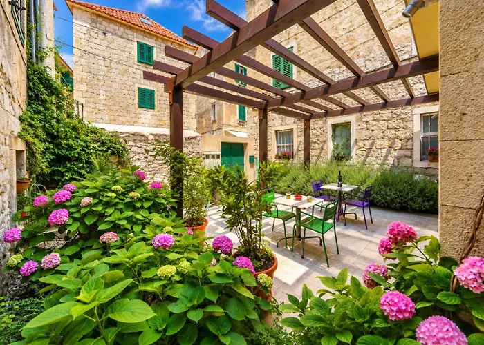 Apartments Veig Palace Split