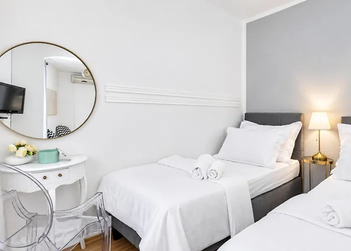 Splitstay Studio - 1 Min Walk To Diocletian'S Palace