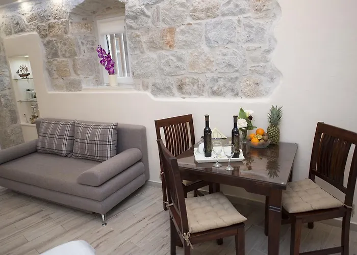 Stone Beauty Apartment Split