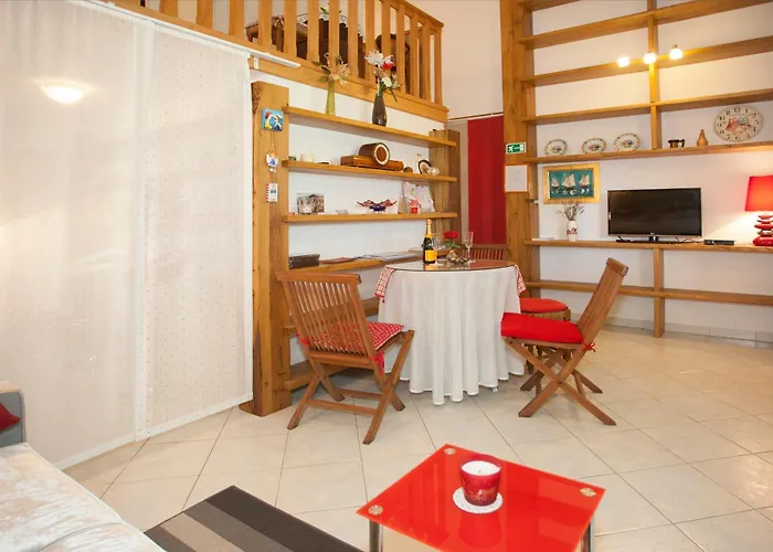 Kamenita Apartment Split