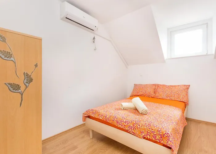 Apartments Bepina In Center Of Town Split