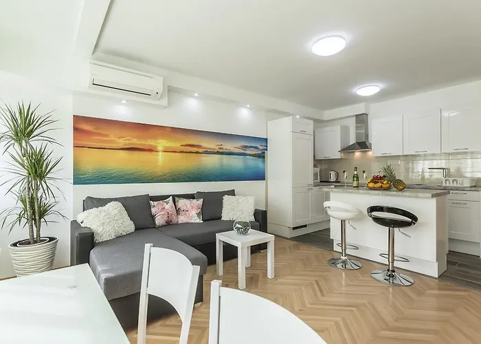 Apartment Petro Oldtown Split