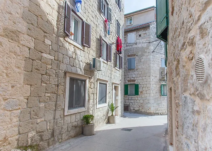 Apartment Karmen Split