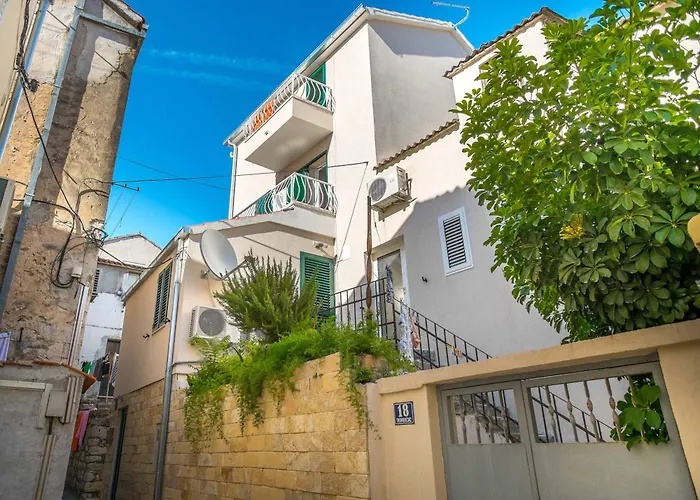 Split Allure Apartments