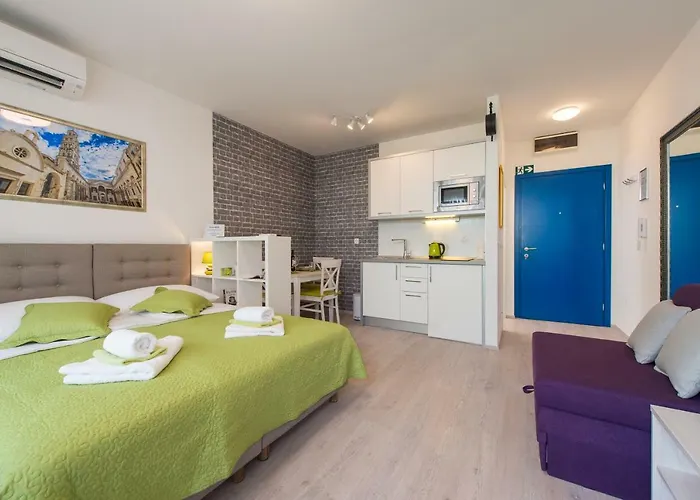 Ink Apartment Split