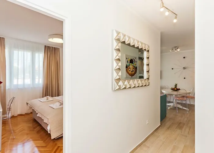 Valum Luxury Apartment Split