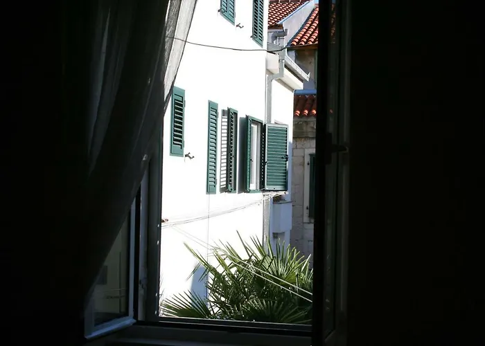 Pavelin Apartments Split