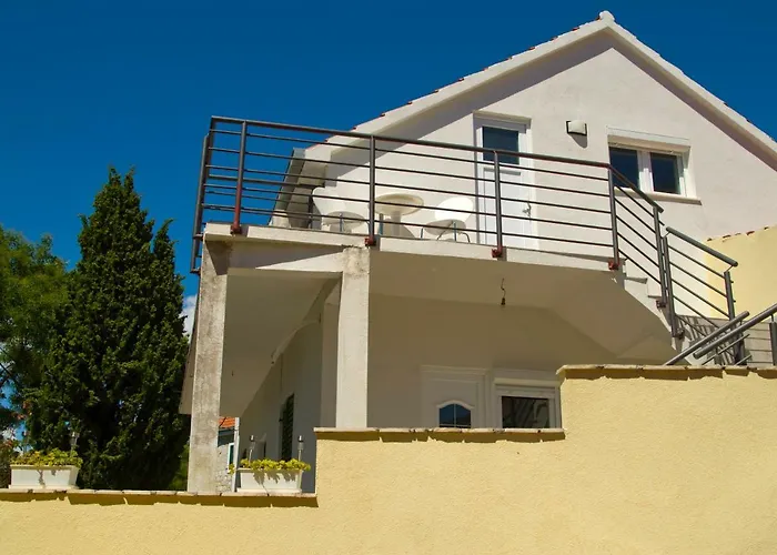 Split Center Apartment
