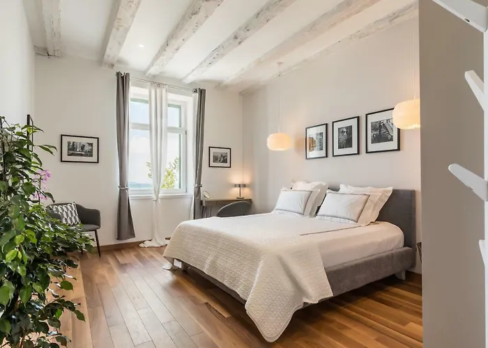 Adriatik Lux Riva Apartment Split