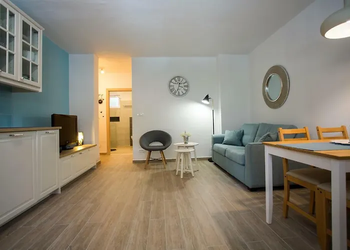 Cozy Coastal Apartment Gama Split