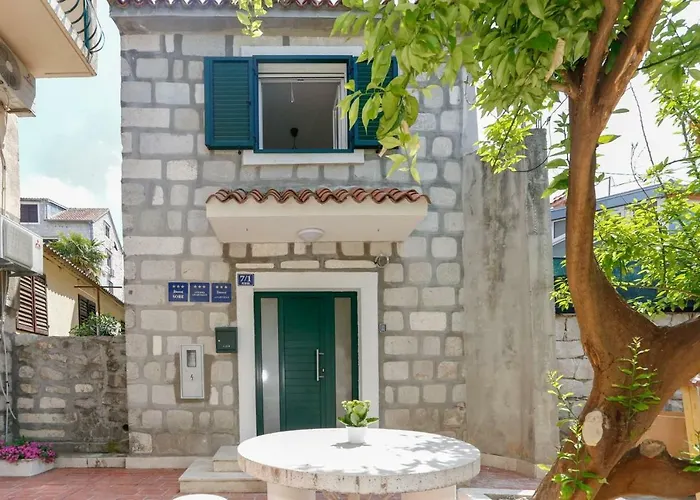 Apartments And Rooms Stone House Split