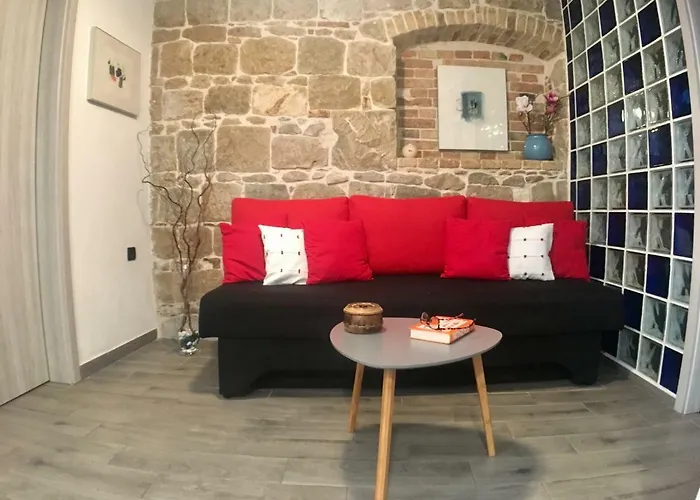 Plaza Stone Apartment Split