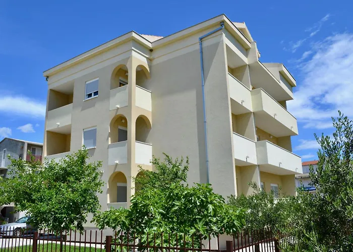 Olive Tree Apartments Split